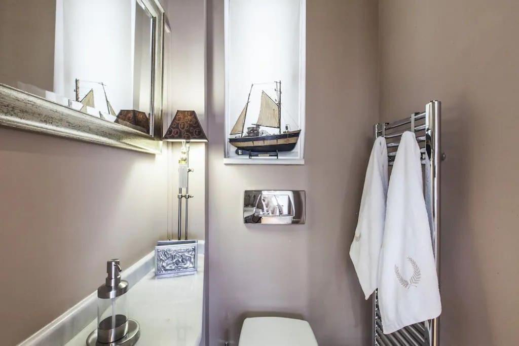Luxury Acropolis View Duplex Penthouse In Thiseio 155M2 Atene Esterno foto
