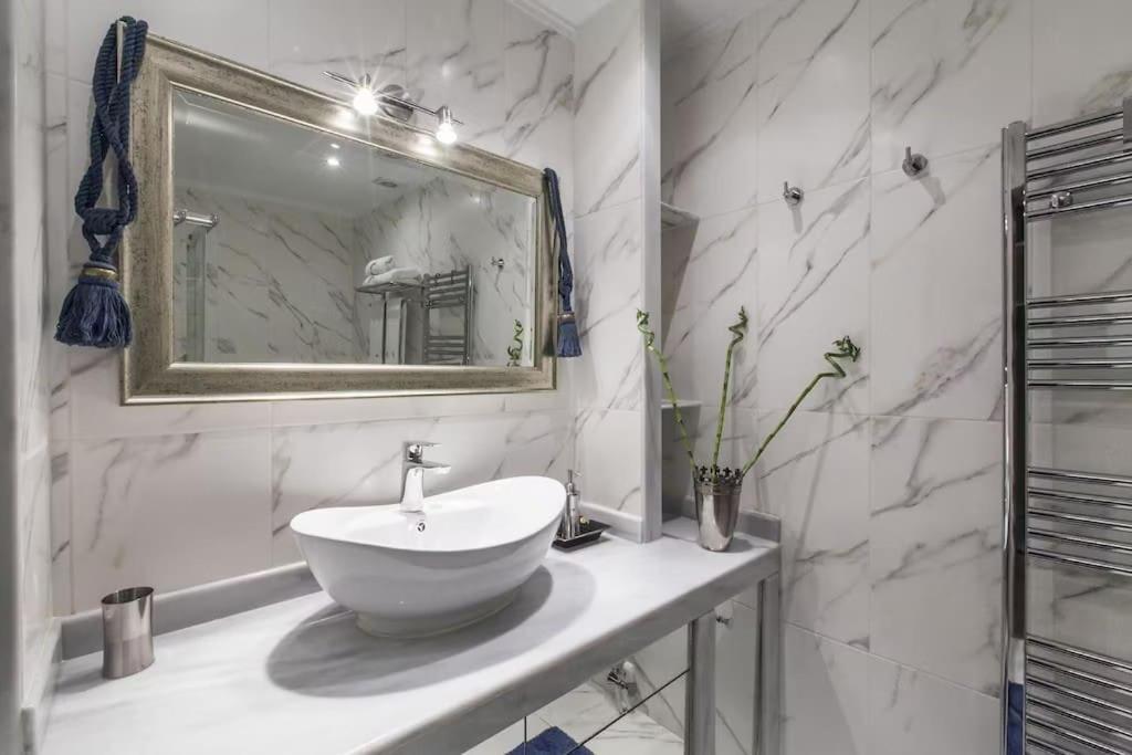 Luxury Acropolis View Duplex Penthouse In Thiseio 155M2 Atene Esterno foto