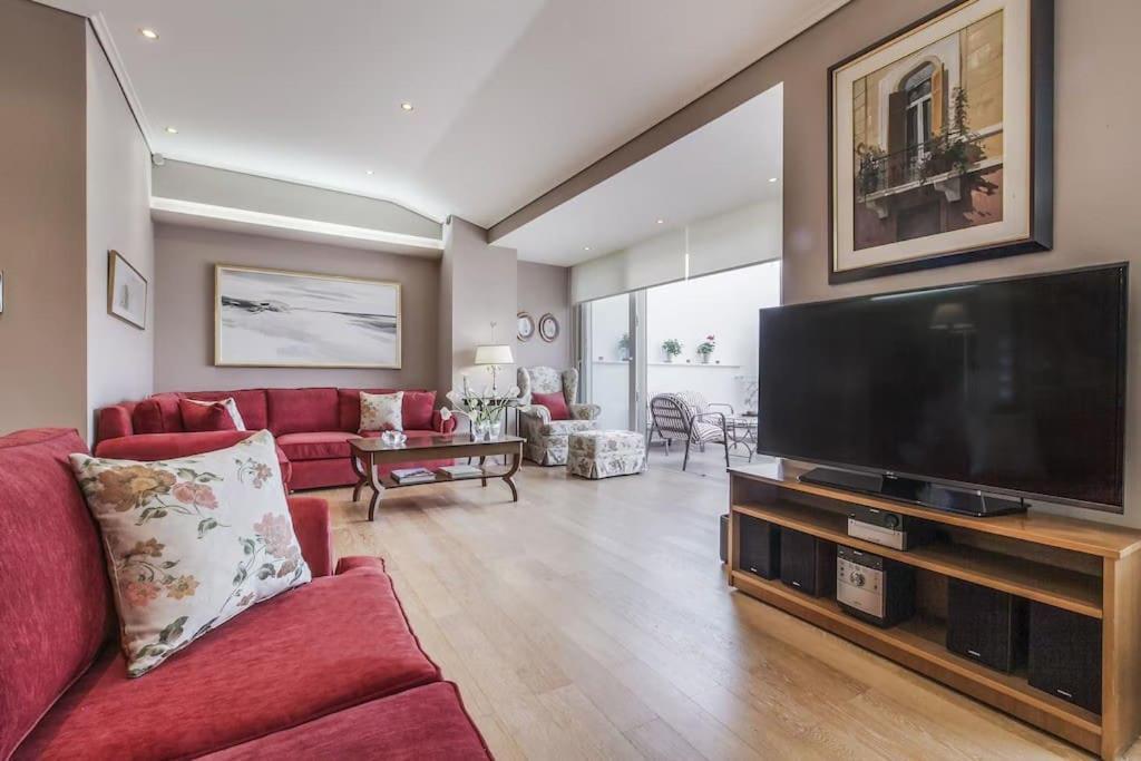 Luxury Acropolis View Duplex Penthouse In Thiseio 155M2 Atene Esterno foto